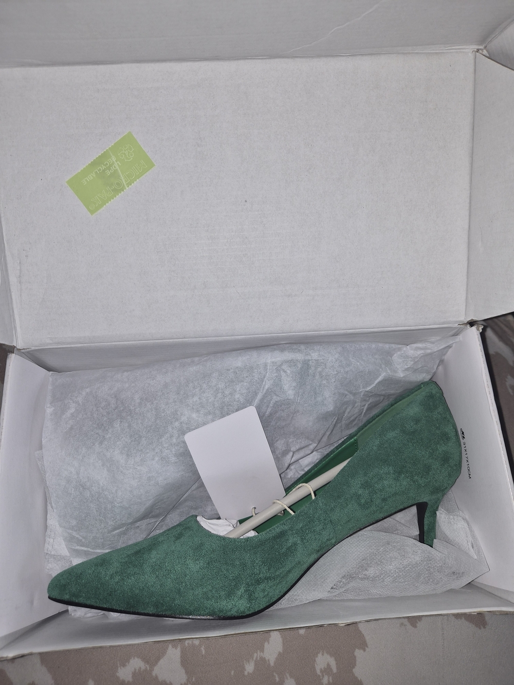 Green Suede Pointed-Toe Low Heel Pump